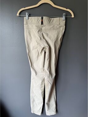 Kerrits Beige Riding Breeches with Reinforced Knee Patches